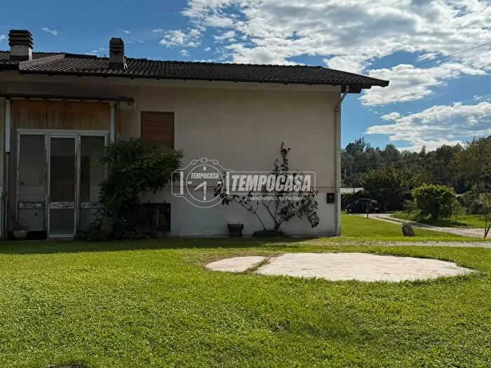Appartamento quadrilocale in vendita in Via Vezzano, Belluno