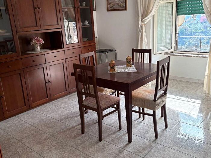 Appartamento bilocale in affitto in Viale Vittorio Emanuele III, Centro, Soriano nel Cimino