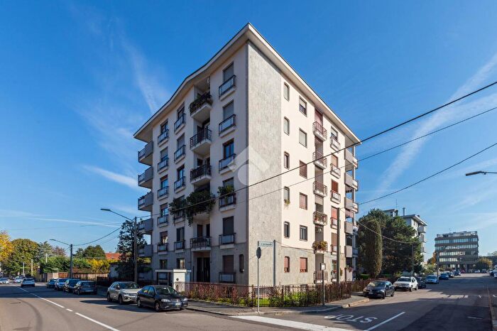 Appartamento quadrilocale in vendita in Via Borsano, Castellanza