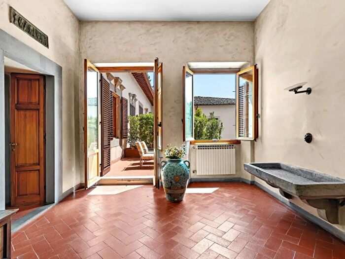 Appartamento con 18 locali in vendita in Bagno A Ripoli
