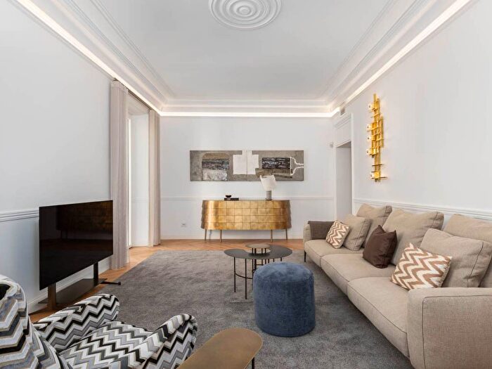 Appartamento con 6 locali in affitto in Corso Camillo Benso di Cavour, Centro Storico, La Spezia