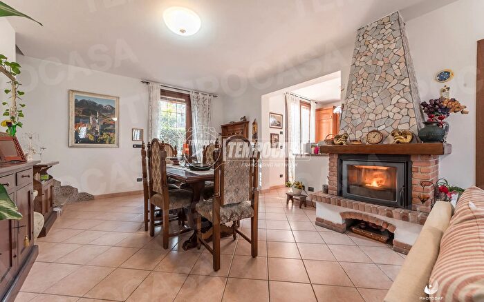 Casa trilocale in vendita in Via Zebio Cotal, Serramazzoni