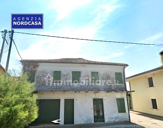 Casa con 6 locali in vendita in Via Desman, Borgoricco