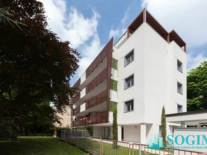 Appartamento trilocale in vendita in Via Pacinotti, Monza