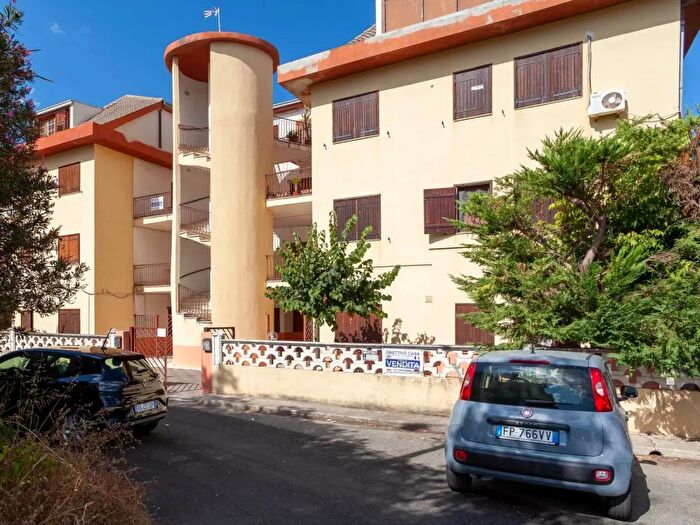Appartamento quadrilocale in vendita in Roseto Capo Spulico