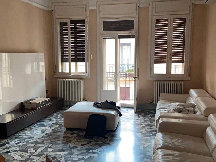 Appartamento con 6 locali in affitto in Contra' San Marco, Centro, Vicenza