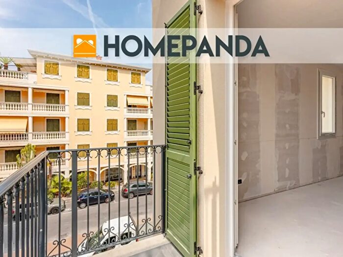 Appartamento bilocale in vendita in Via Roberto, Bordighera