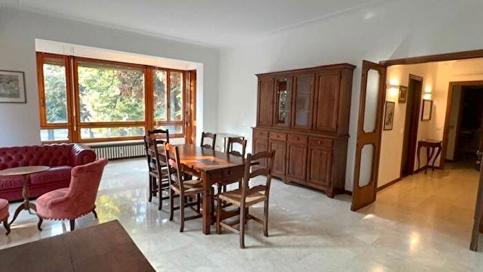 Appartamento trilocale in affitto in Viale Nicola Bettoli, Centro Storico, Parma