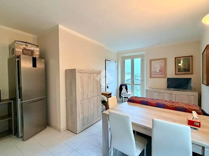 Appartamento trilocale in vendita in Via Milano, Brescia