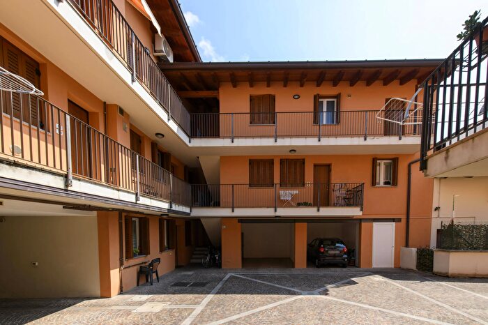 Appartamento con 5 locali in vendita in Gorizia Piazza Tommaseo, Gorizia