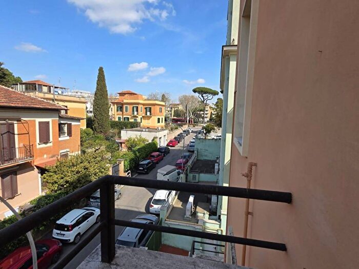 Appartamento trilocale in affitto in Via Giovanni Battista Canobi, Monteverde Nuovo, Roma