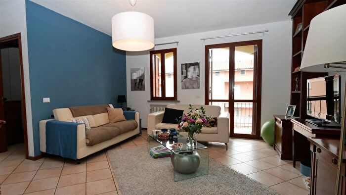 Appartamento con 6 locali in vendita in Novi Via Verdi Arquata Scrivia Tortona Lcitalia, Novi Ligure