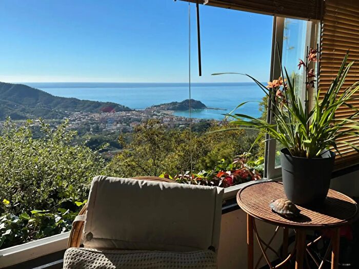 Casa con 10 locali in vendita in Località Castello Frazione San Bernardo, Sestri Levante