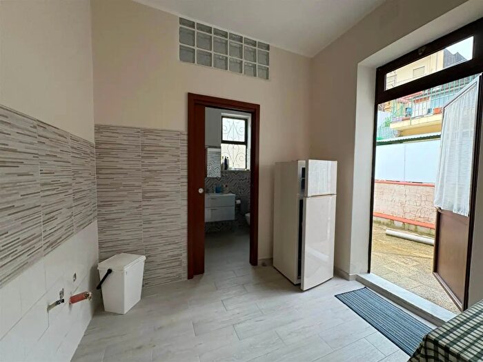 Casa trilocale in vendita in Santa Venerina