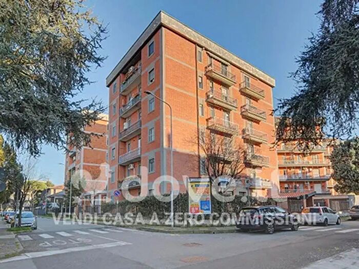 Appartamento trilocale in vendita in Via Giuseppe Garibaldi, Opera