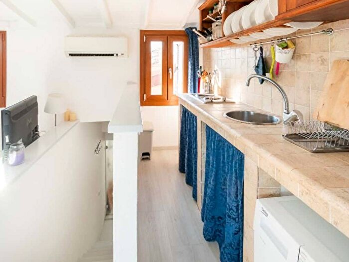 Appartamento monolocale in affitto in Via Laura, San Marco SS Annunziata, Firenze
