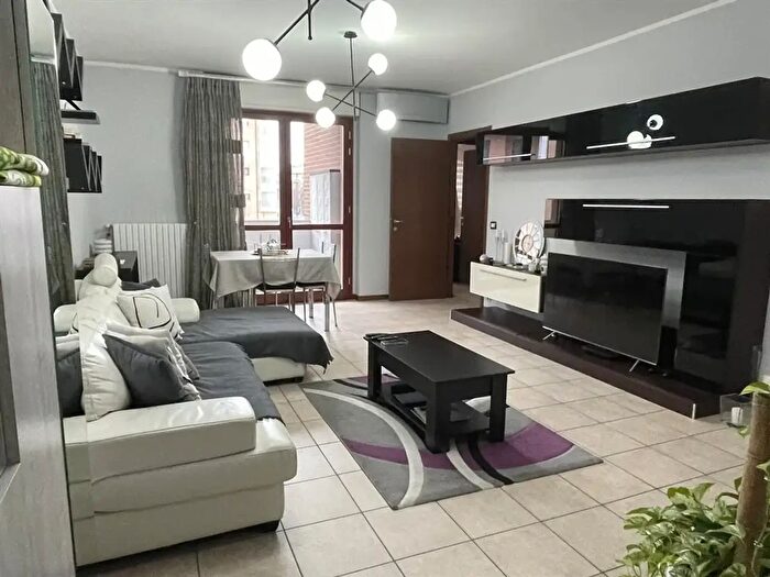 Appartamento trilocale in vendita in Via Masoero, Asti