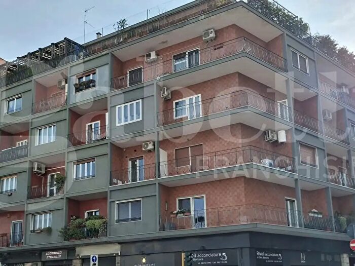 Appartamento trilocale in vendita in Via Giuseppe Capruzzi, Bari