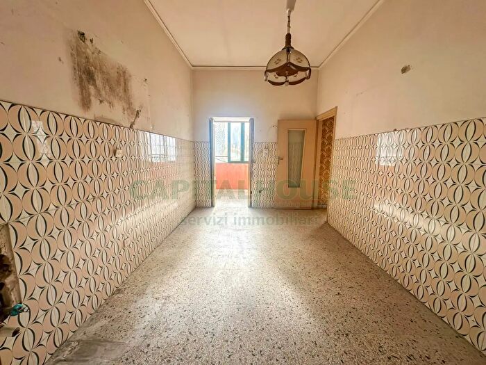 Appartamento trilocale in vendita in Zona Via Novembre, Capua