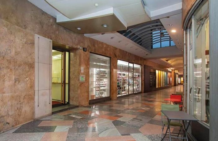 Appartamento con 6 locali in vendita in Corso Buenos Aires, Milano