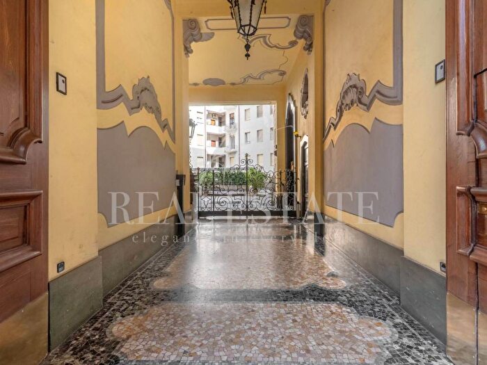 Appartamento quadrilocale in affitto in Via Filippo Corridoni, Palestro, Milano