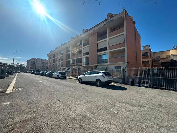 Appartamento trilocale in vendita in Via Menotti Garibaldi, Latina