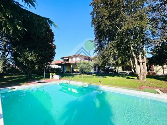 Casa con 6 locali in vendita in Via Gui, Filighera