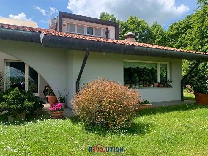 Casa con 18 locali in vendita in Uppiano Città di Castello Pg Italia, Citta Di Castello