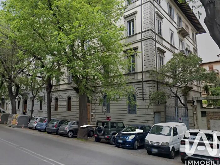 Appartamento con 15 locali in vendita in Viale Don Giovanni Minzoni, Firenze