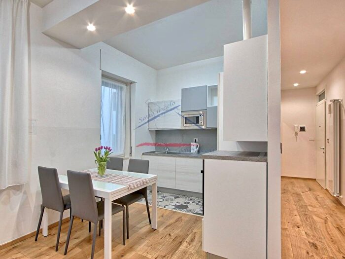 Appartamento trilocale in affitto in Via Marco Perennio interni, Via Marco Perennio, Arezzo