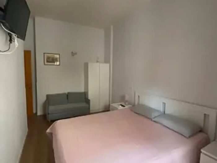 Appartamento trilocale in affitto in Via Gian Luca Squarcialupo, Roma