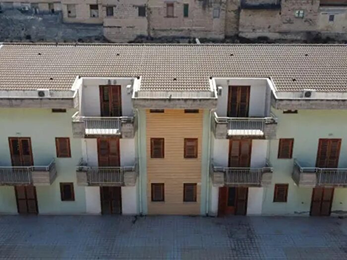 Appartamento con 6 locali in vendita in Via Agnone, Lentini