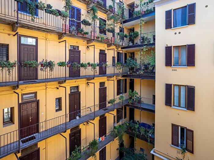 Appartamento bilocale in affitto in Via Fabio Mangone, Corso Genova, Milano