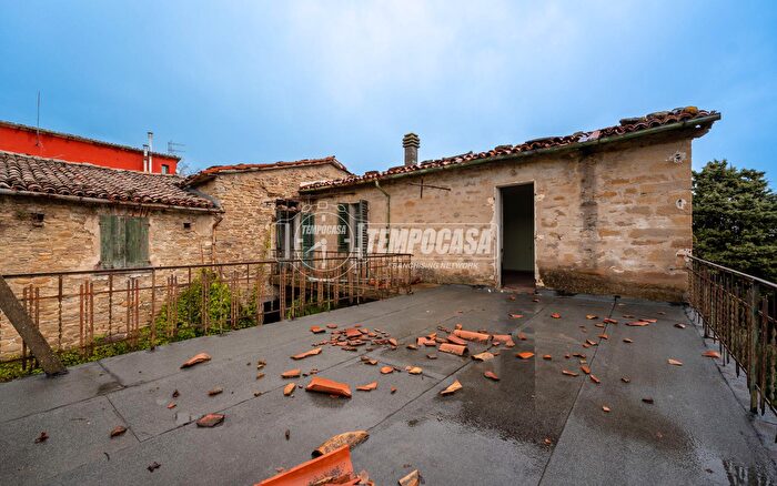Casa con 5 locali in vendita in Via Castellina, Brisighella