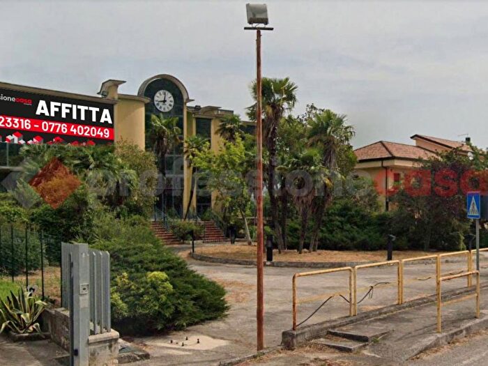 Casa trilocale in affitto in SR, Cassino