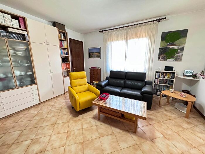 Casa con 6 locali in vendita in Este, Este