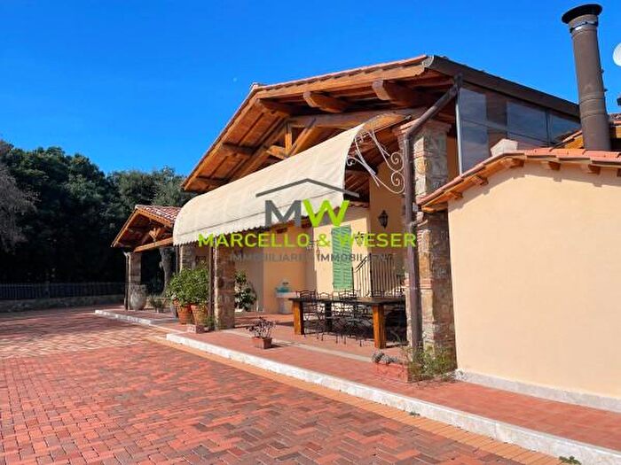 Casa con 6 locali in vendita in Via della Repubblica, Massa Marittima