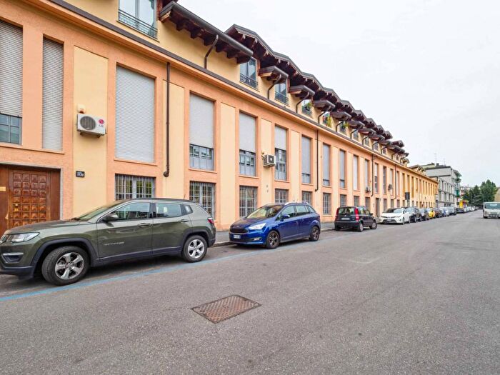 Appartamento in affitto in Via Isaac Newton, San Siro, Milano