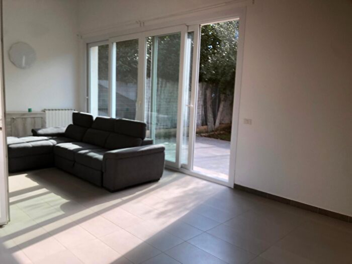 Casa con 5 locali in vendita in Via Gela, Siracusa