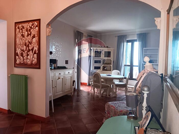 Casa con 6 locali in vendita in Via Ragusa, Calascibetta