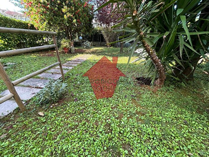 Casa con 6 locali in vendita in E Palmiro Togliatti, Vinci