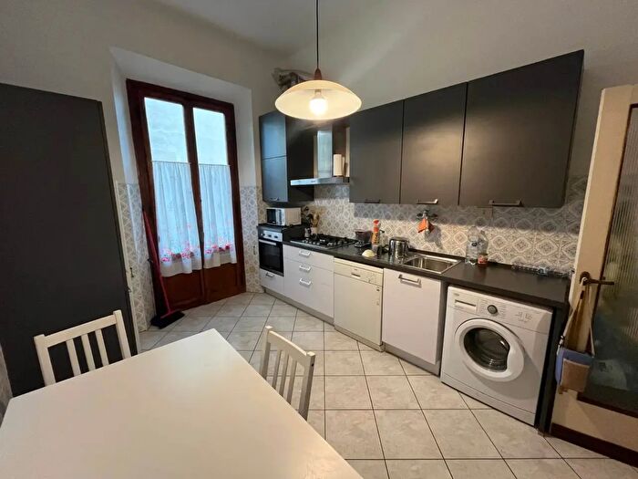 Appartamento con 5 locali in vendita in Via Bardelli, Firenze