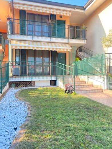 Appartamento trilocale in vendita in Circonvallazione Campo dOcho, Morengo