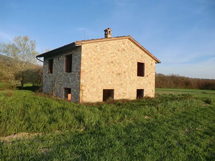 Casa con 5 locali in vendita in Massa Martana