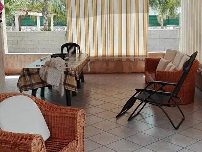 Casa trilocale in affitto in Via Glauco, Marausa Lido, Misiliscemi
