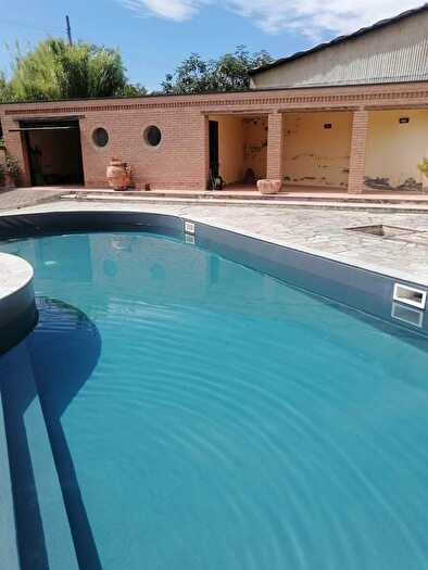 Casa con 7 locali in vendita in Travo