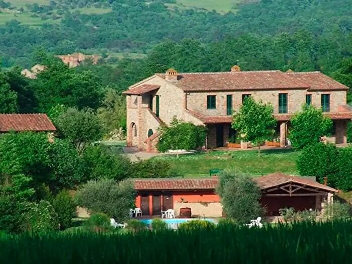 Casa con 10 locali in vendita in Citta Della Pieve