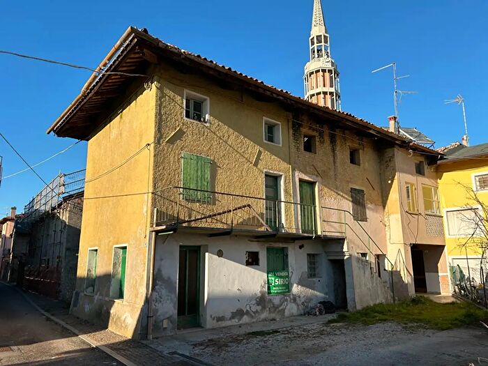 Casa trilocale in vendita in Vicolo Paradiso, Mortegliano