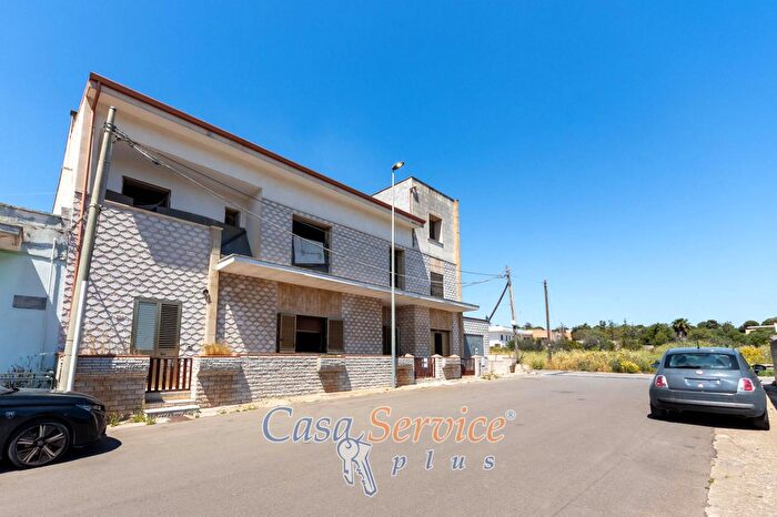 Appartamento quadrilocale in vendita in Via Luigi Pirandello, Casarano