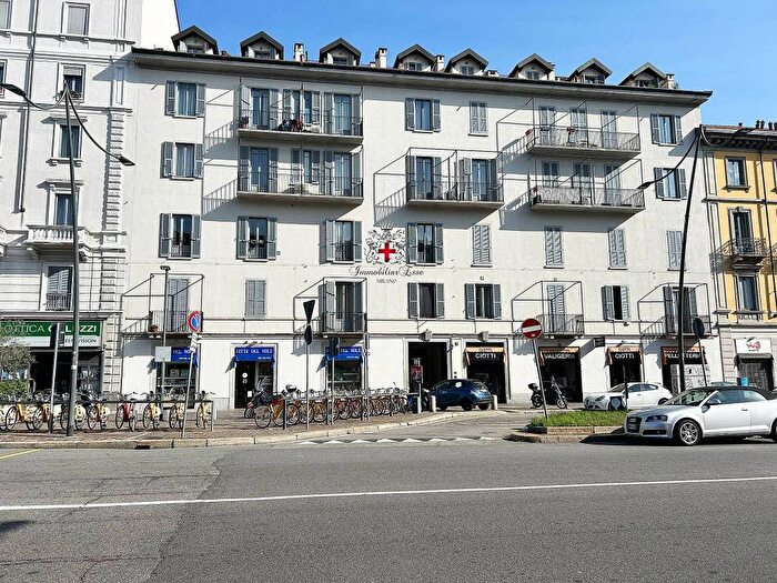 Appartamento trilocale in affitto in Corso Lodi, Porta Romana Medaglie d'Oro, Milano
